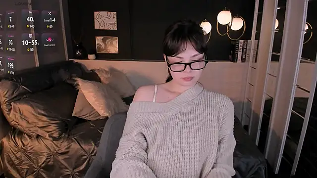 Maykinkya online show from May 3, 1:58 pm