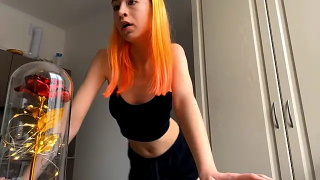 EmilyHein online show from March 4, 7:26 am