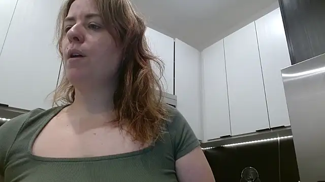 HazelSkyesChat online show from May 3, 6:33 pm