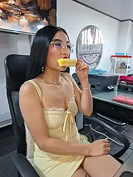 Jade connor online show from June 30, 7:35 pm
