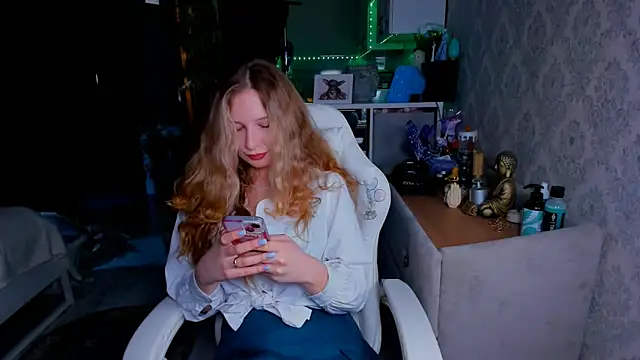 Marcellis Charm online show from February 21, 6:41 pm