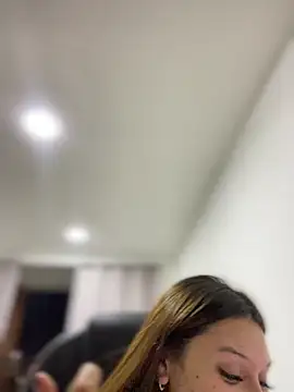 alison parkerr26 online show from March 13, 2:46 am