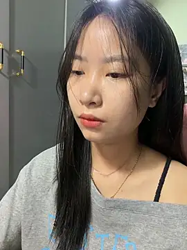 Linne6789 online show from May 19, 3:57 am