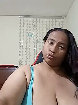 BustySexy Nataly online show from June 17, 8:10 pm