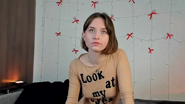 VelvetCaress online show from June 24, 7:51 am