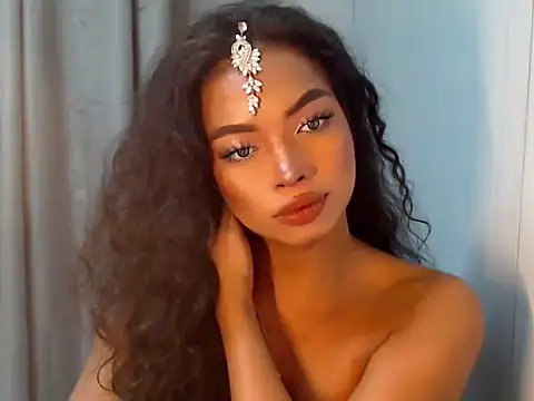 girlyteengrl online show from March 19, 6:40 am