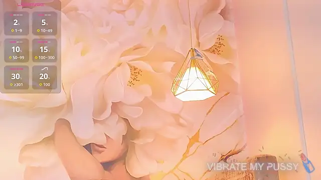 nylaroyale cr online show from June 23, 8:40 pm