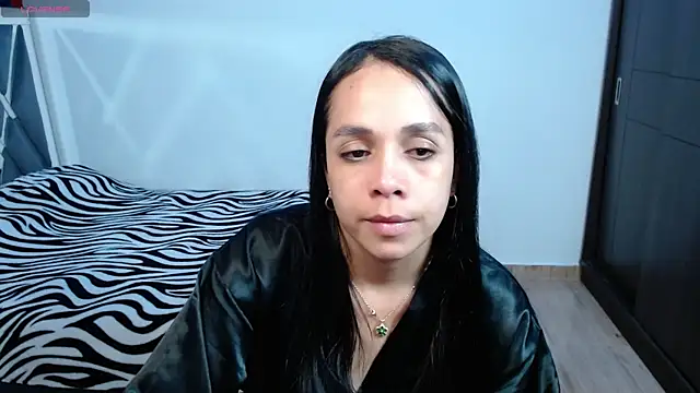 paula lopez   online show from August 1, 11:18 pm
