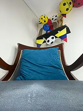 LilaRvsh online show from July 3, 11:27 am