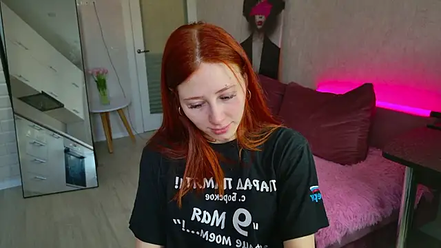 Weisser Moon online show from March 18, 5:23 am