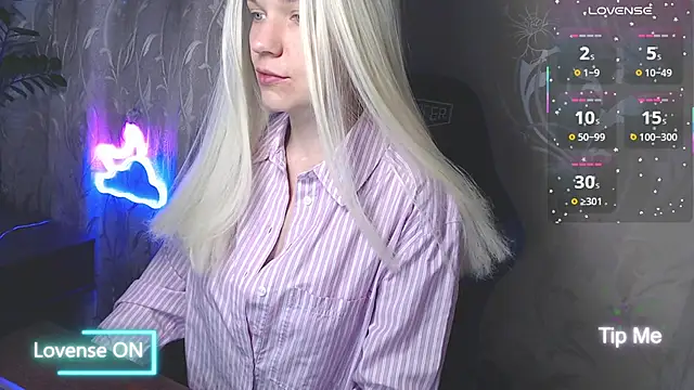Shiny Victoria online show from May 1, 7:44 am