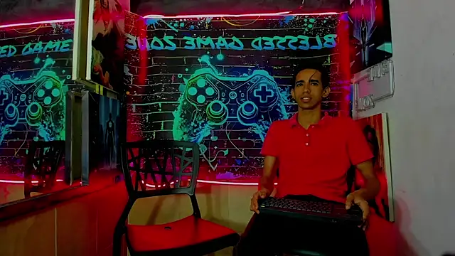 biig boy online show from March 30, 12:05 pm