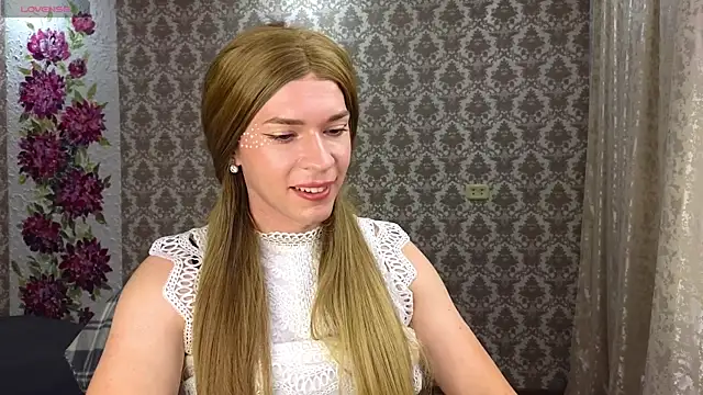 Anna inHear online show from July 11, 9:04 pm