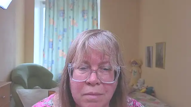 Emma Eclipsee online show from May 17, 11:31 am