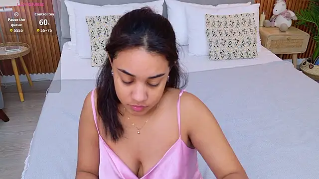 Luna Cortier online show from March 5, 6:09 am