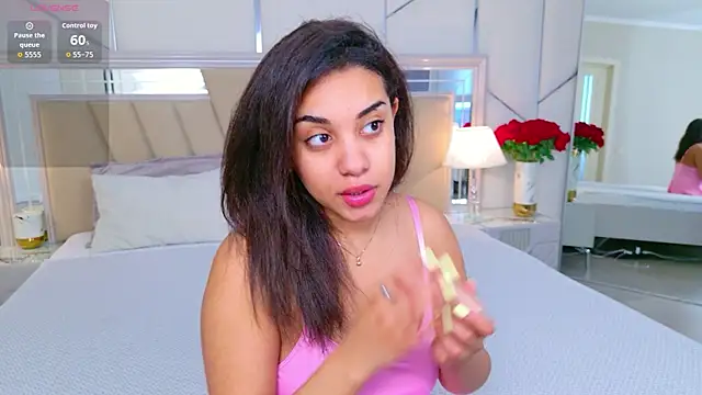 Luna Cortier online show from June 9, 5:18 am