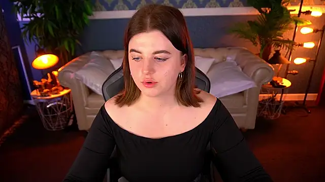 KristiFoxy online show from June 20, 12:31 pm