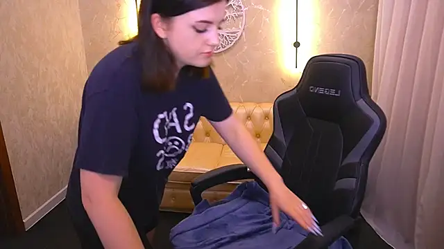 KristiFoxy online show from July 24, 12:36 pm