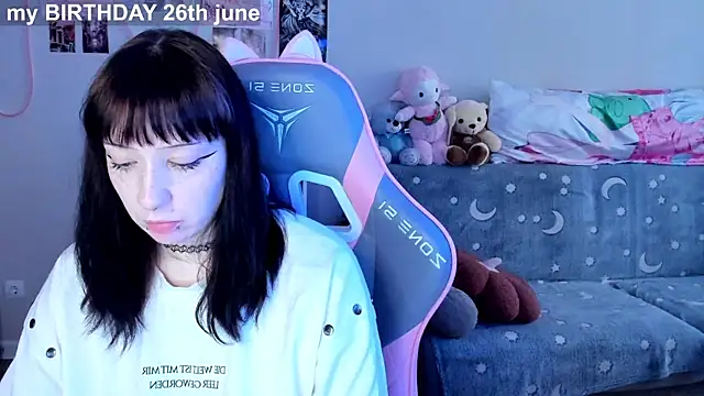 MollysLand online show from June 15, 6:57 am