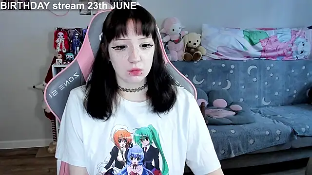 MollysLand online show from June 18, 9:10 am