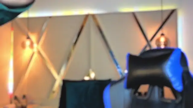 MeelFox online show from February 20, 1:01 pm