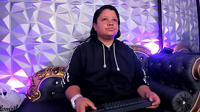 Carolina-Lenon online show from March 18, 7:30 pm