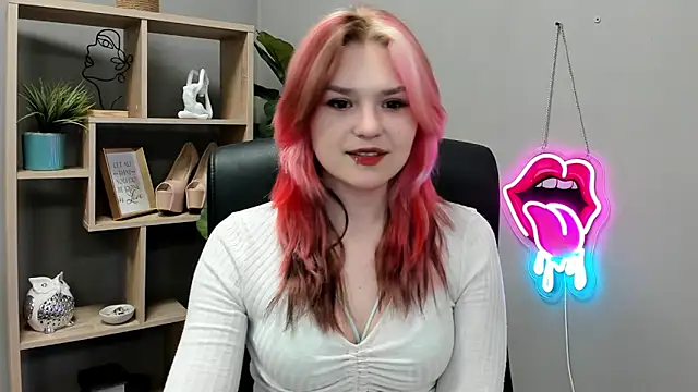 SweetLilyxo online show from June 16, 6:36 am