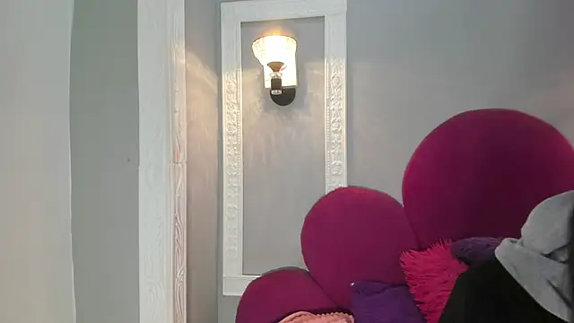 Raven love online show from June 30, 7:02 pm