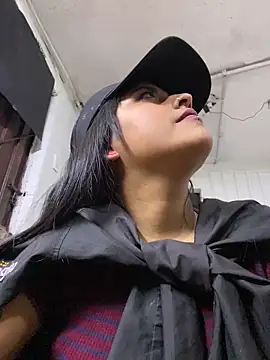 Annie Alicee online show from June 12, 12:07 am