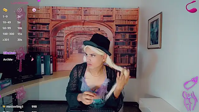 Gata Salvaje   online show from February 11, 3:41 am