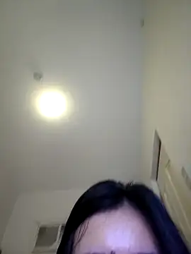 Freshberrry online show from March 23, 2:51 am