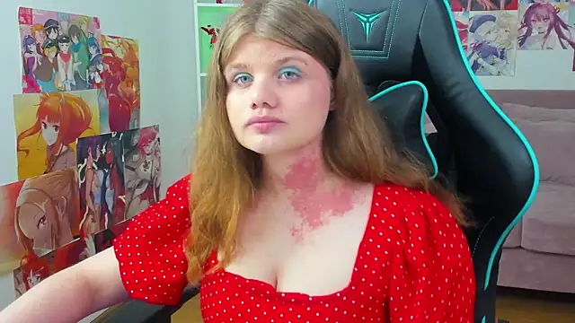 ChloeHalses online show from June 29, 5:01 pm
