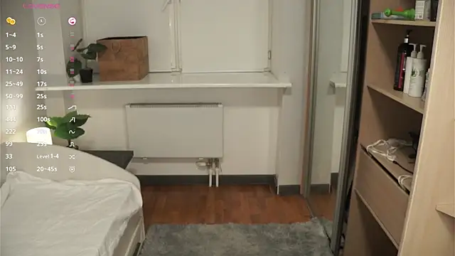 HannaHayles online show from February 11, 6:20 pm