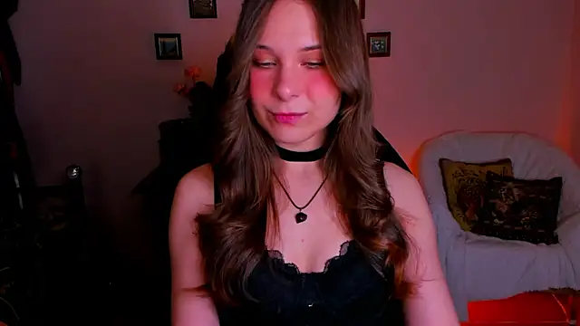 LanaLovely online show from April 29, 6:38 am
