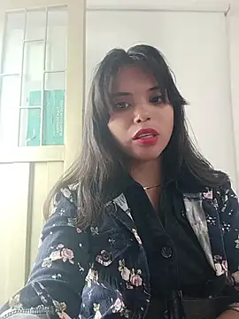 Maggyx online show from July 16, 2:10 pm