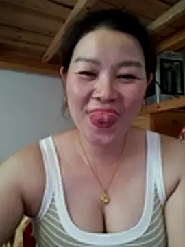 Jennie dogy online show from July 23, 7:05 am