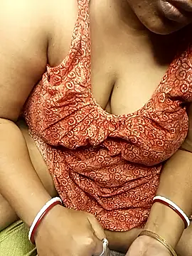 R Queen online show from June 6, 1:50 pm