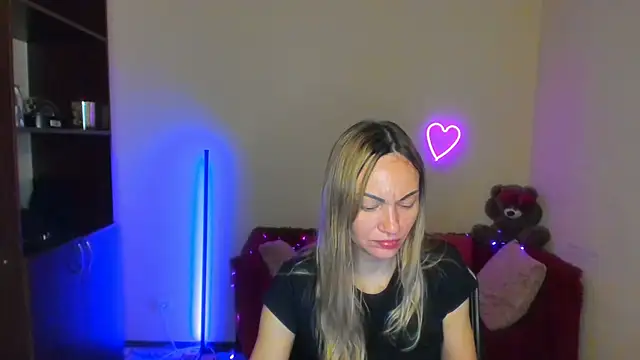 BlondMikey22 online show from June 10, 5:28 am