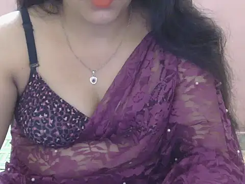 Cute Sheetal online show from April 28, 12:53 pm
