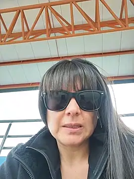 Lyonette reading1 online show from June 29, 4:28 pm