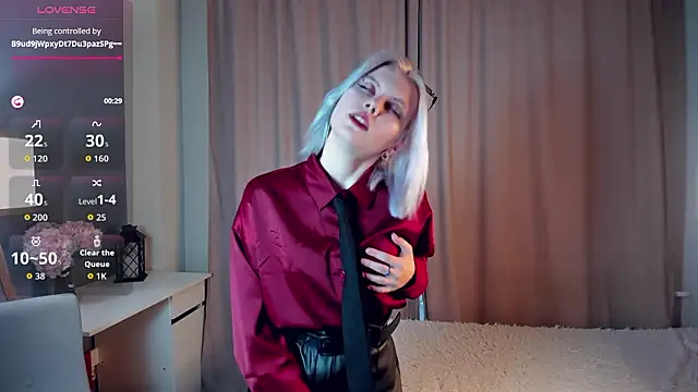 GoldenLenarz online show from March 13, 11:11 am