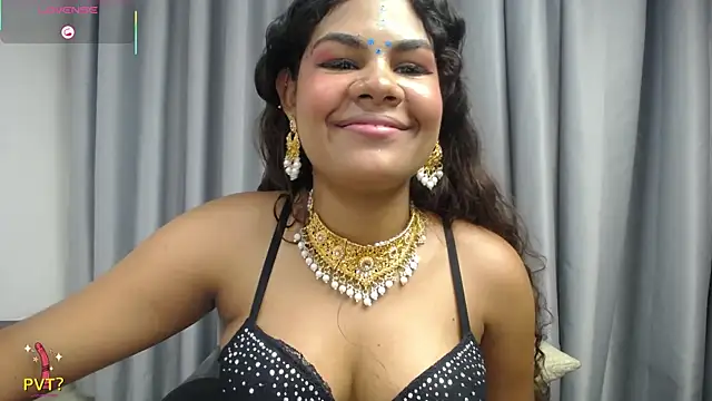 yaazhinii online show from April 30, 5:40 pm