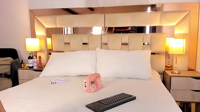 EloiseClairmont online show from March 9, 7:39 pm