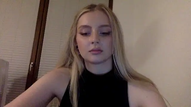 MayaWetDream online show from April 30, 9:41 pm
