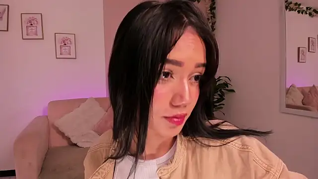 Mila jenner online show from March 18, 12:32 pm