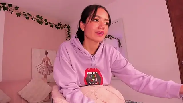 Mila jenner online show from March 13, 9:27 pm