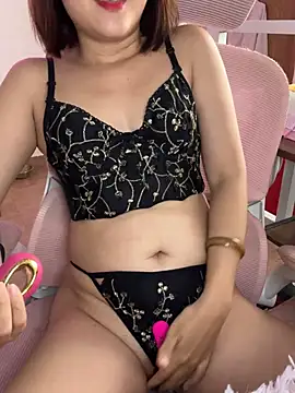 LucyKiss online show from June 27, 5:30 am