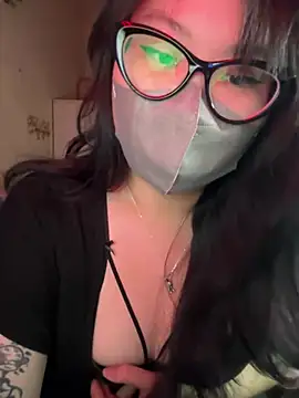 HaleyKin online show from May 22, 3:43 pm