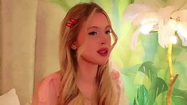 Beckie White online show from June 12, 3:03 am