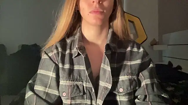 petiteetoile online show from February 16, 2:39 pm